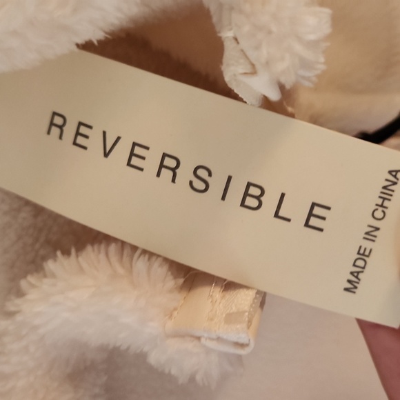 Nwt! Fuda fluffy jacket reversible zip up - Picture 4 of 13